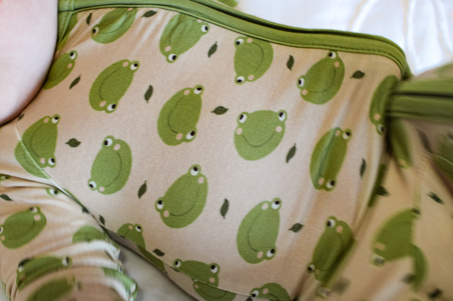 Froggy Friends Bamboo Sleeper