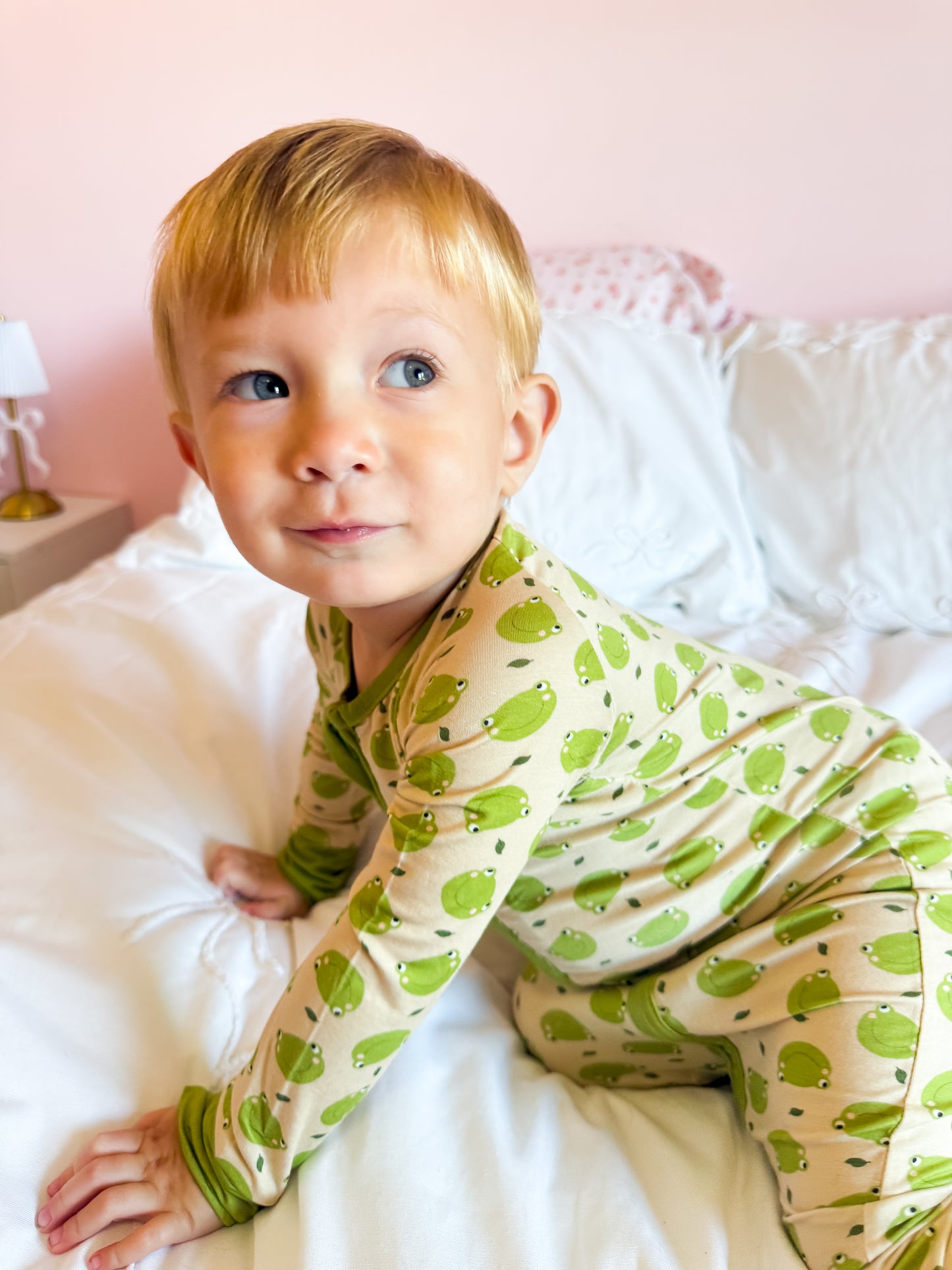 Froggy Friends Bamboo Sleeper