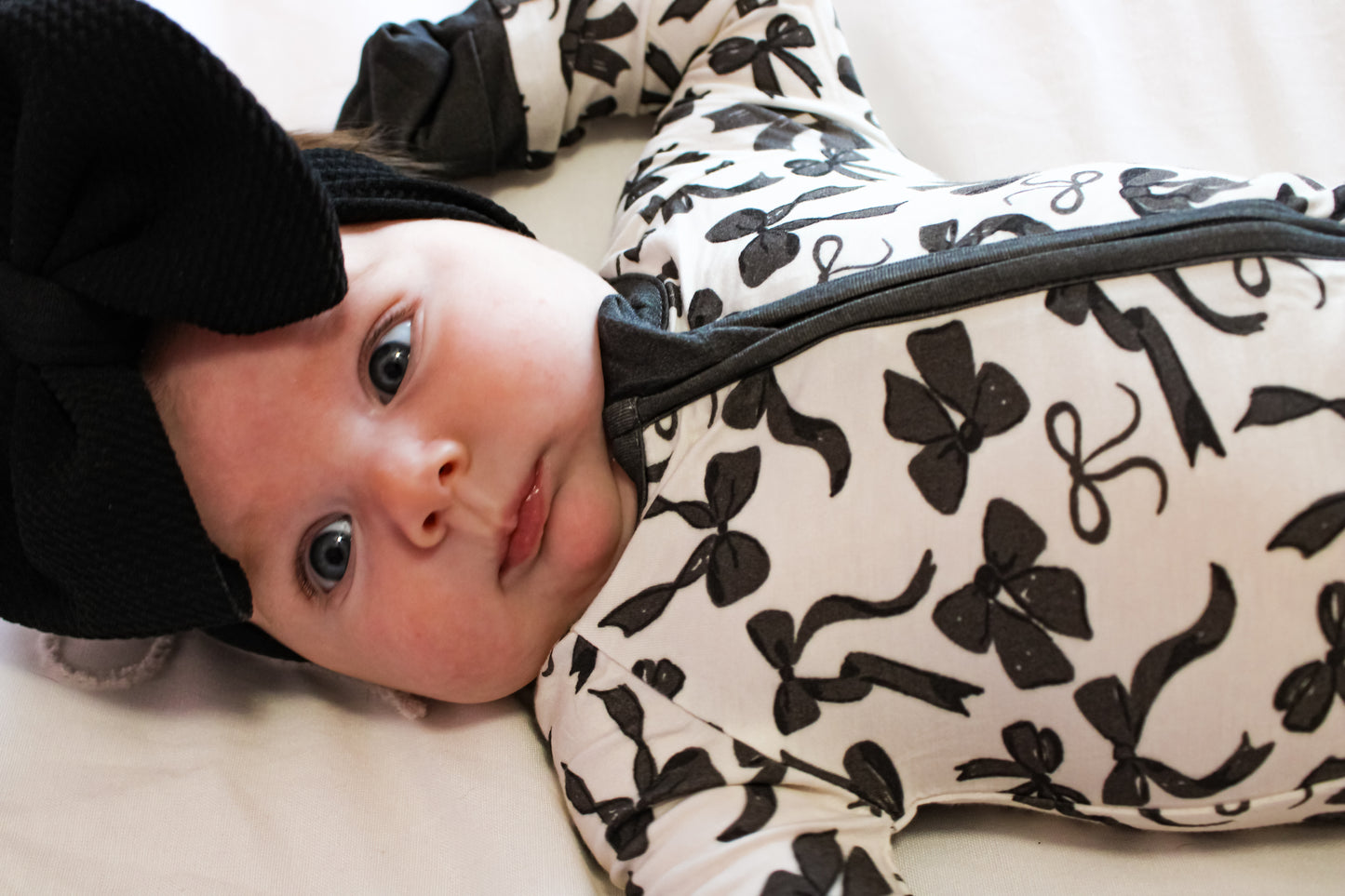 Monochrome Bows Bamboo Sleeper