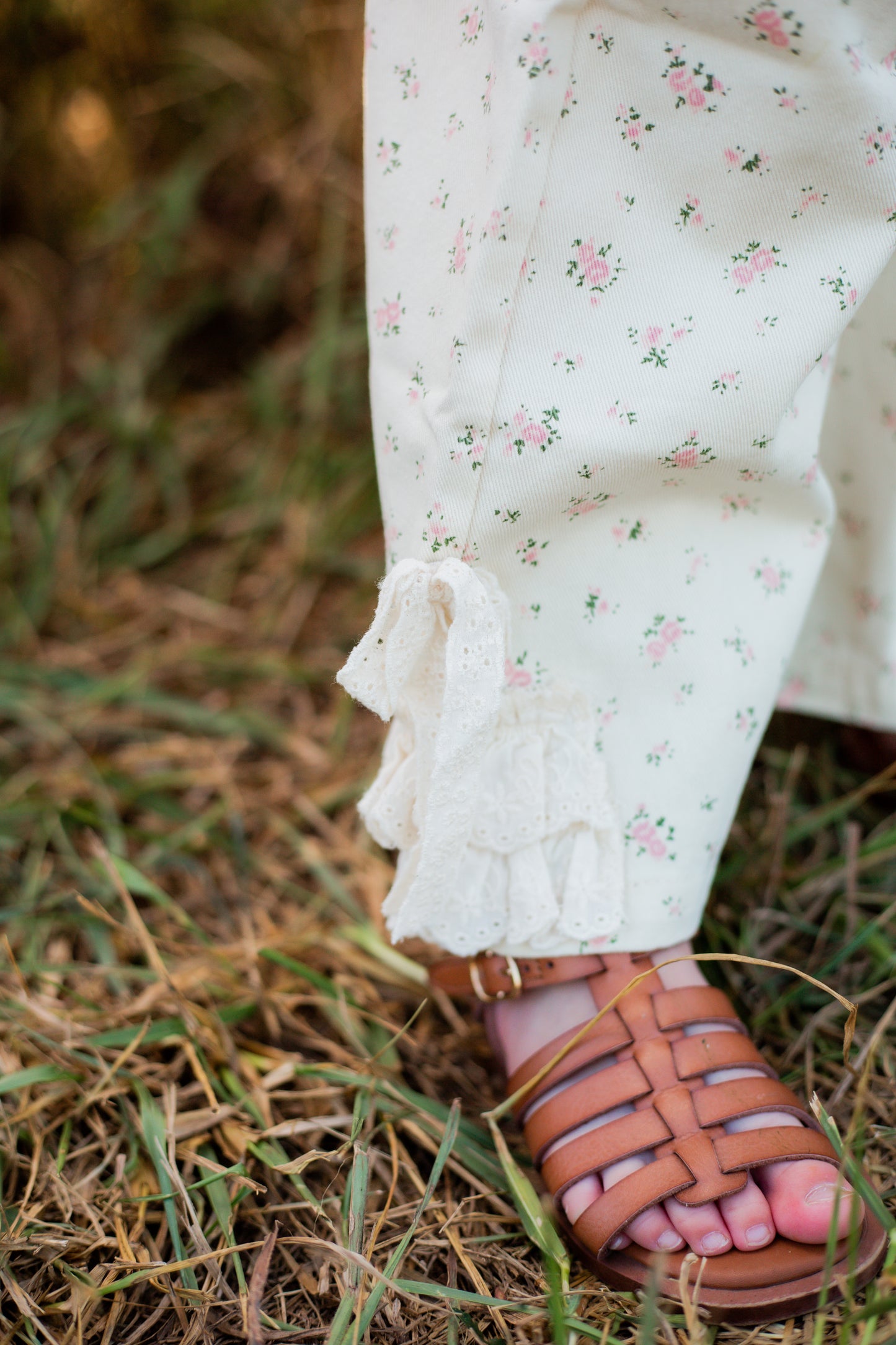 Rosebud Lace Bow Pants